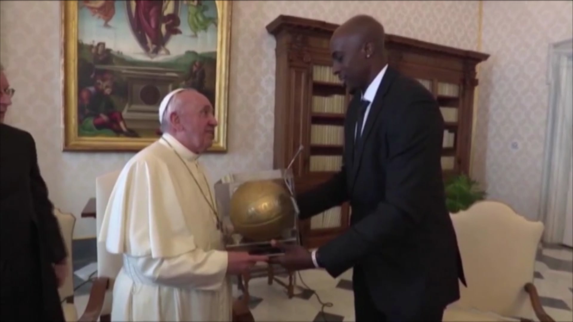 البابا فرنسيس يلتقي لاعبي كرة السلة للمحترفين للنقاش عن القضايا الاجتماعية