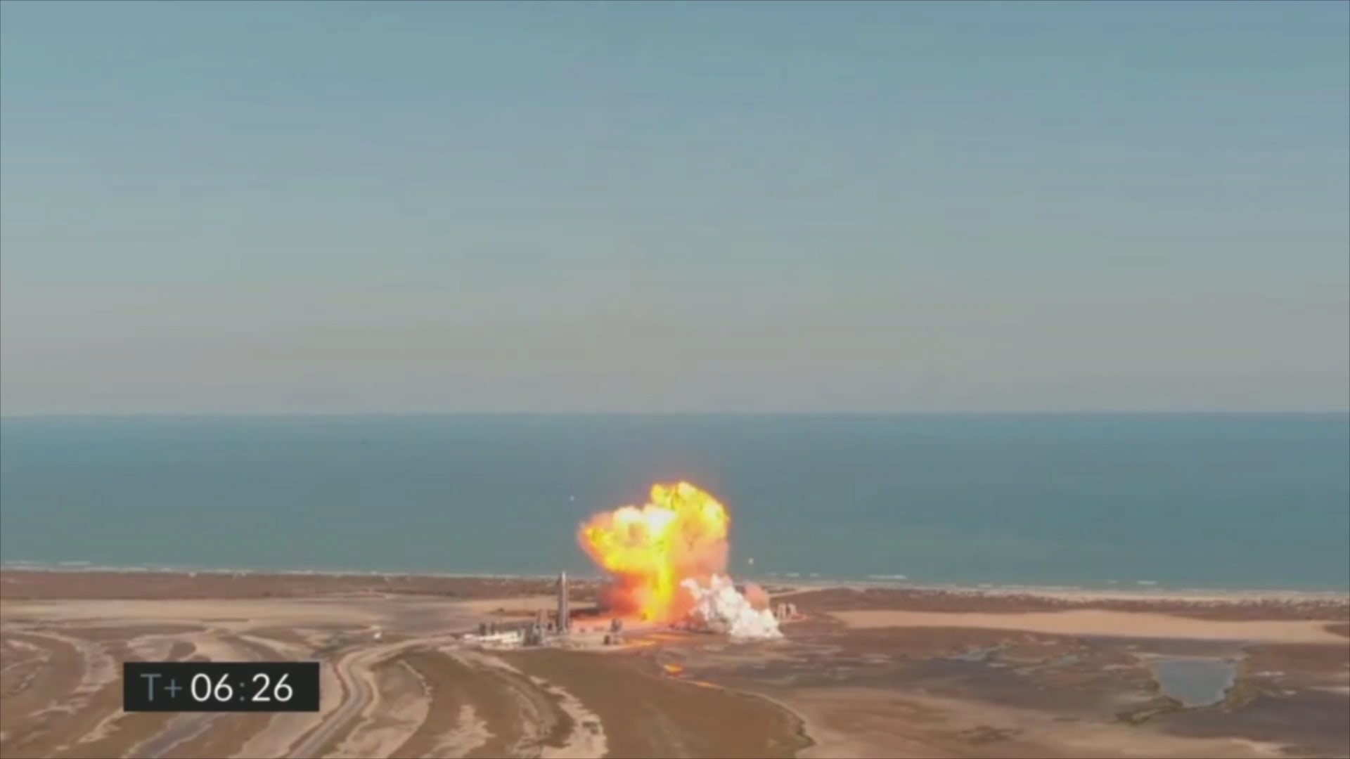 للمرة الثانية على التوالي.. شاهد لحظة انفجار صاروخ “سبيس إكس” أثناء اختباره