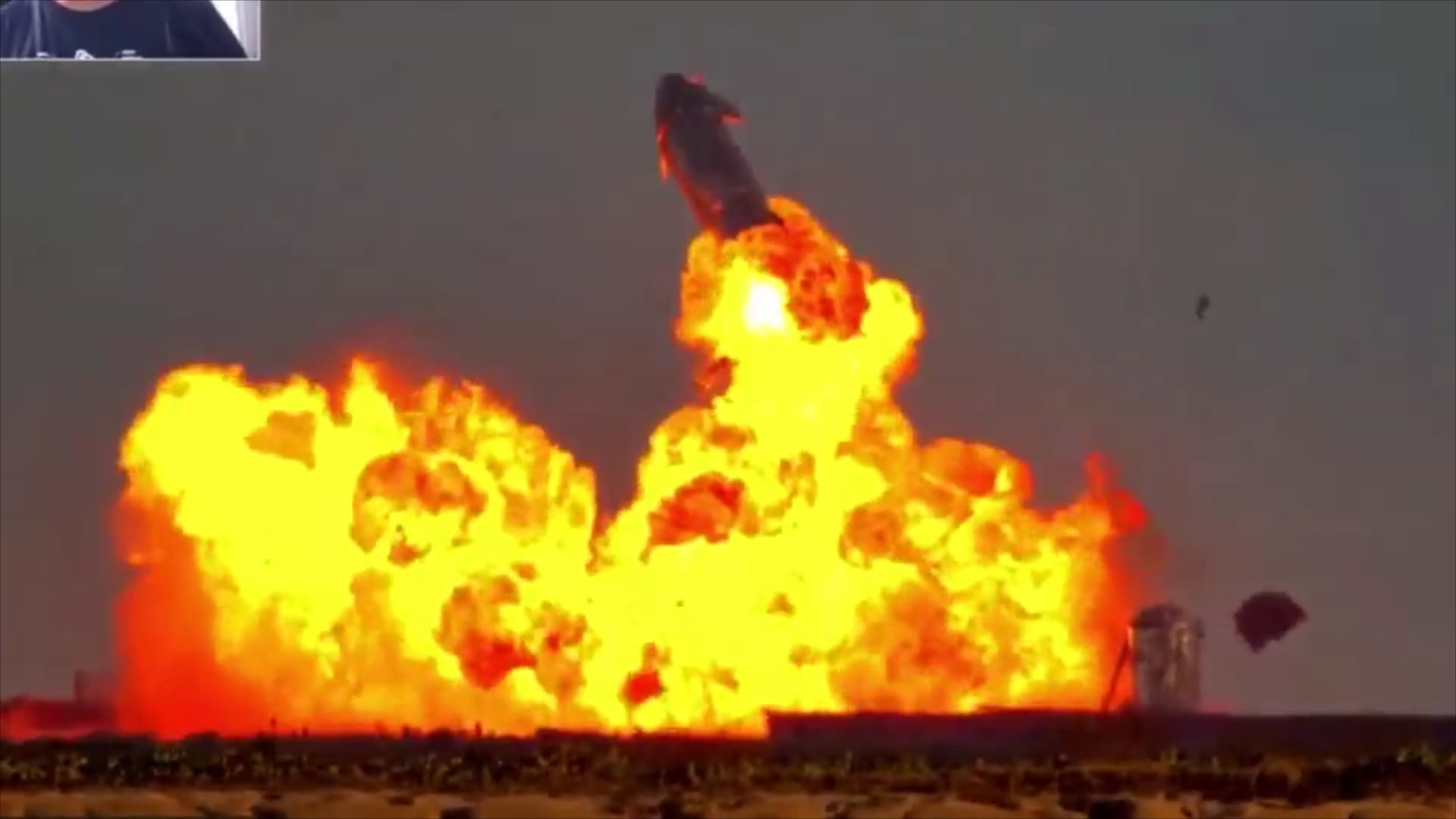 شاهد لحظة انفجار صاروخ “سبيس إكس” بعد إقلاعه بنجاح