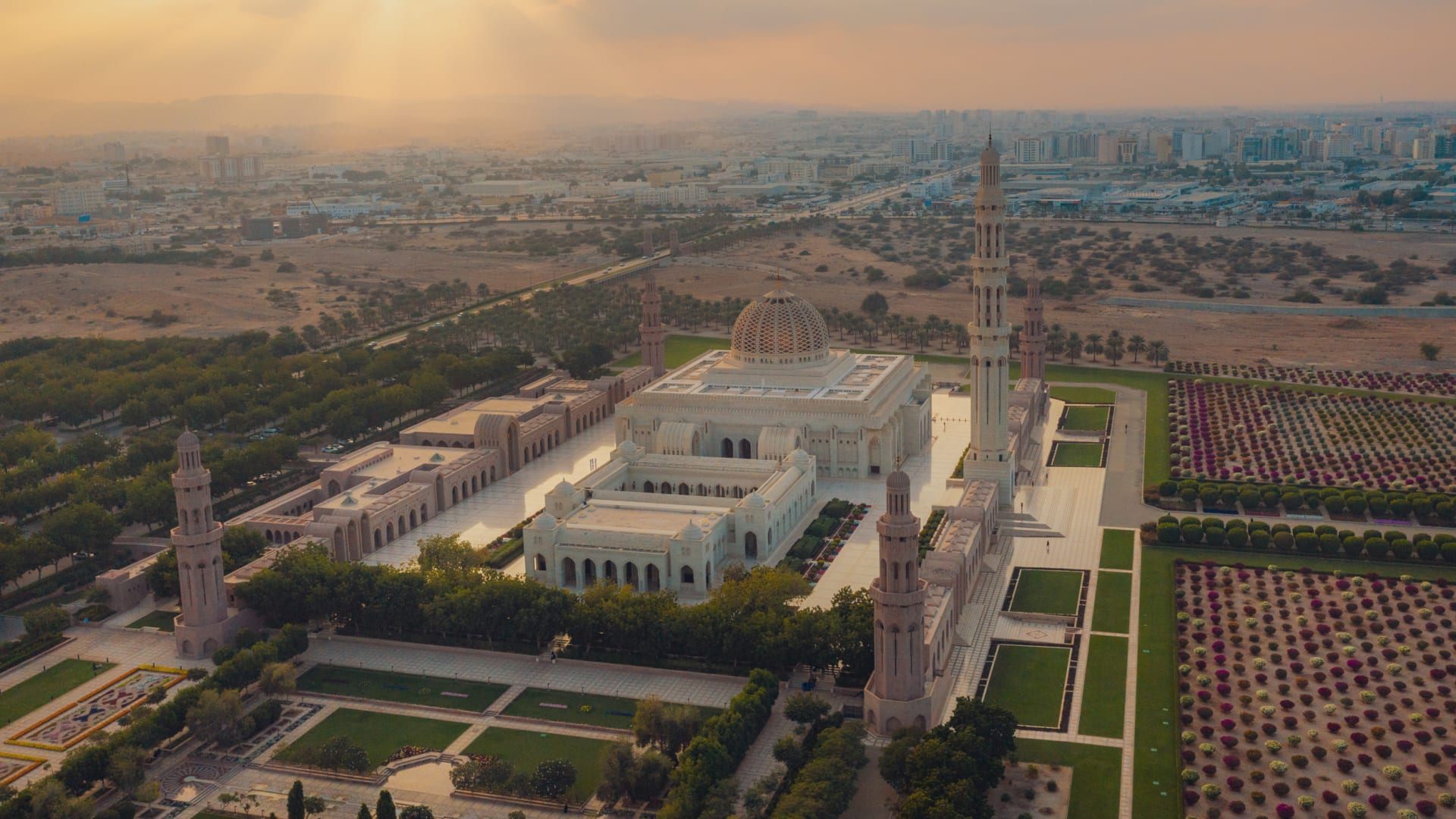 جامع السلطان قابوس الأكبر في عمان