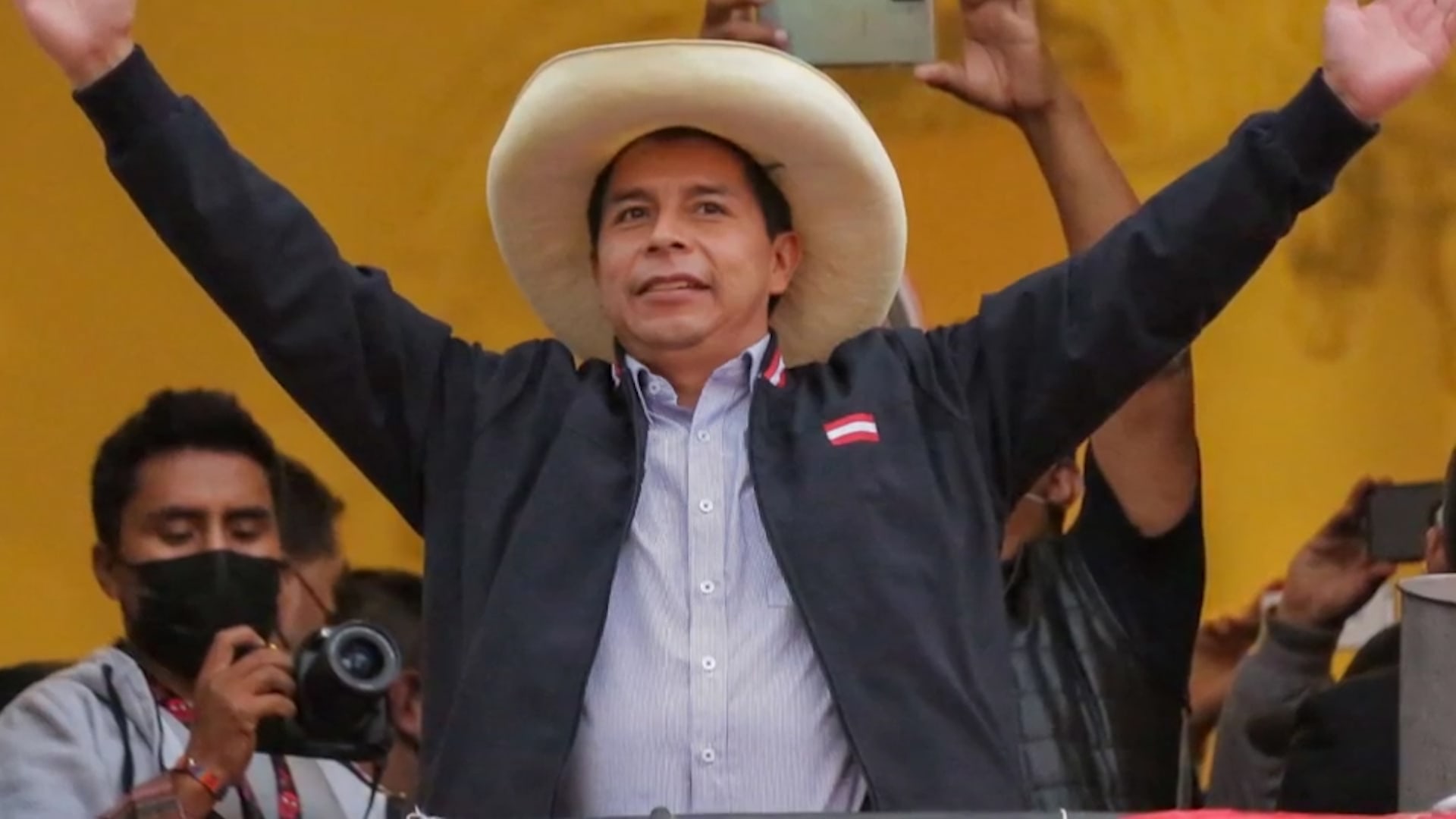 من مزارع ومعلم إلى رئيس.. من هو بيدرو كاستيلو رئيس بيرو الجديد؟