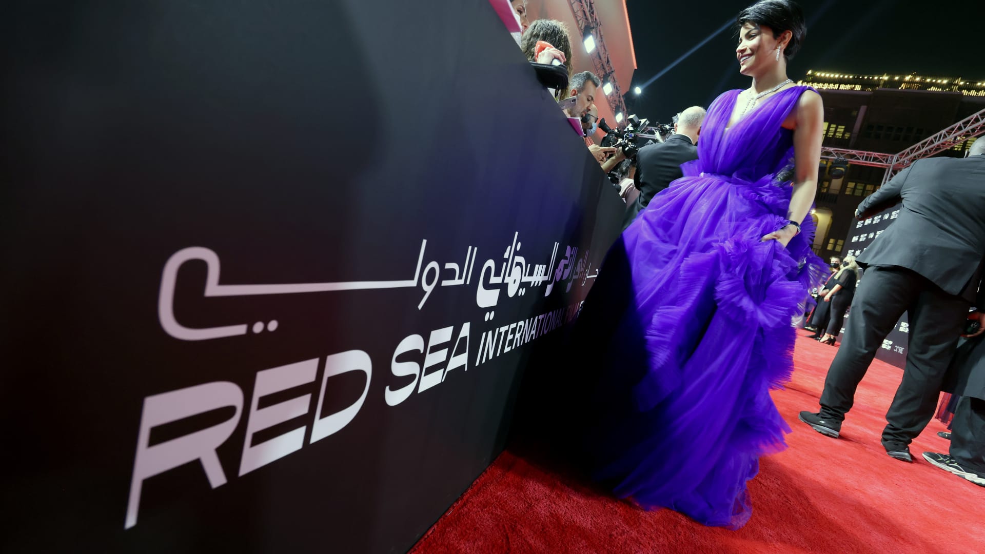 ميلا الزهراني تحضر العرض الأول لفيلم Cyrano خلال مهرجان البحر الأحمر السينمائي الدولي في 6 ديسمبر 2021 في جدة، السعودية
