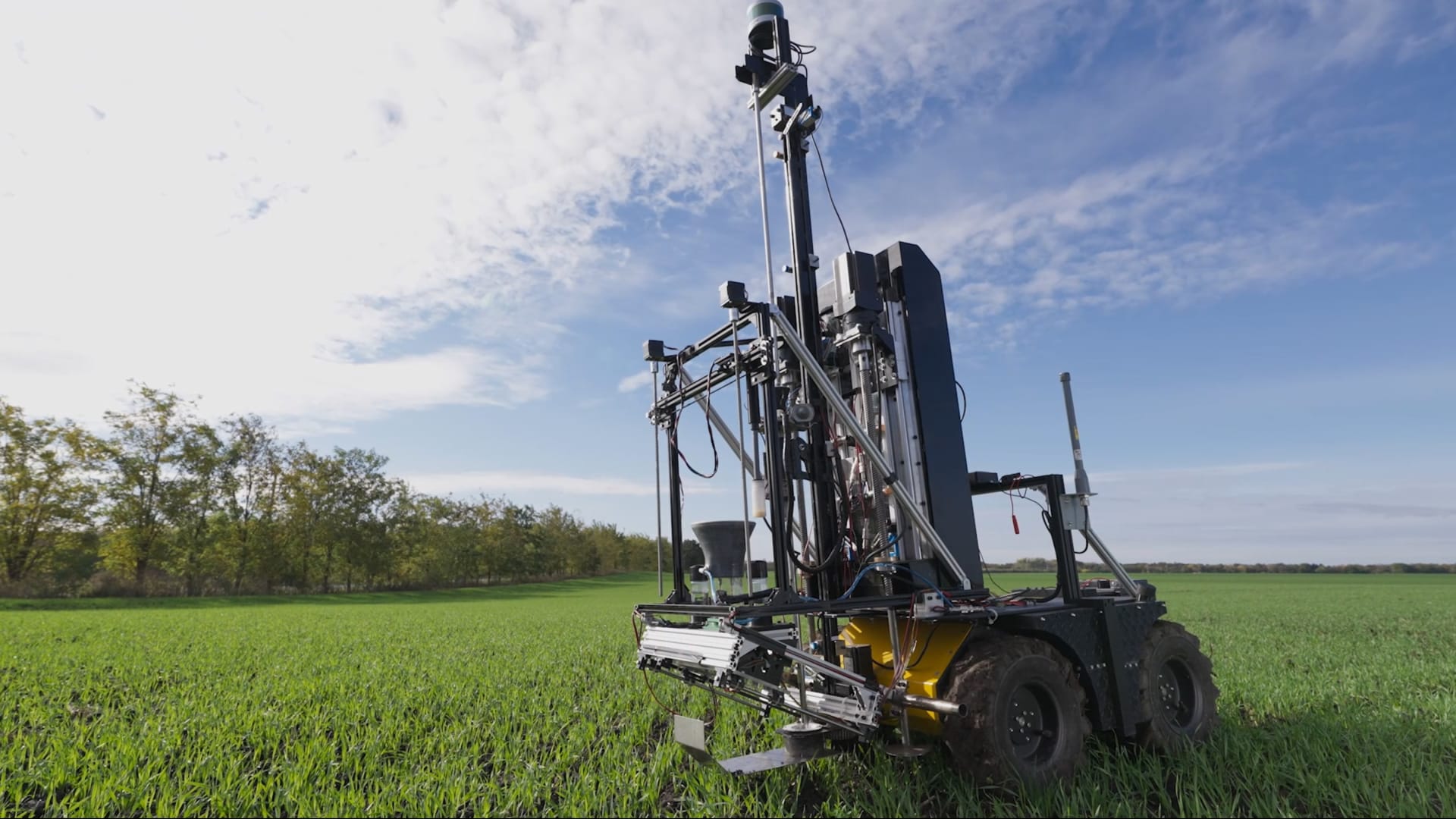 بجناح صربيا بإكسبو 2020 دبي.. يسهّل هذا الروبوت حياة المزارعين