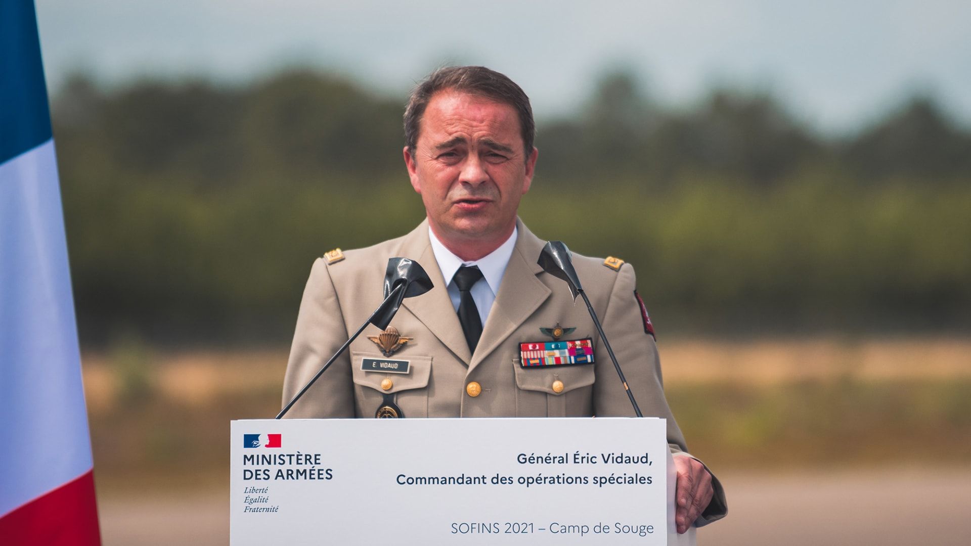 رئيس الاستخبارات العسكرية الفرنسية، الجنرال إريك فيدود