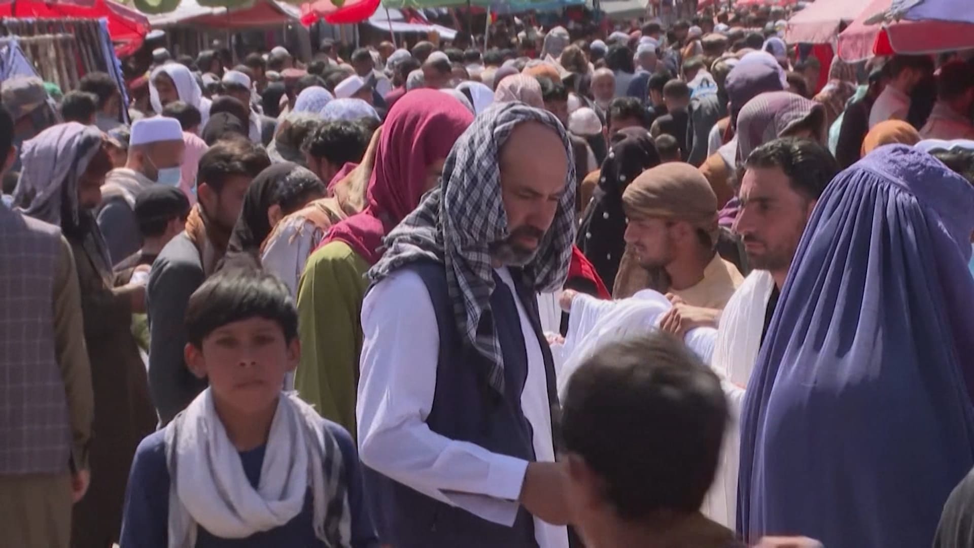 كيف سيحتفل الأفغان بأول عيد فطر عقب عودة طالبان للحكم؟