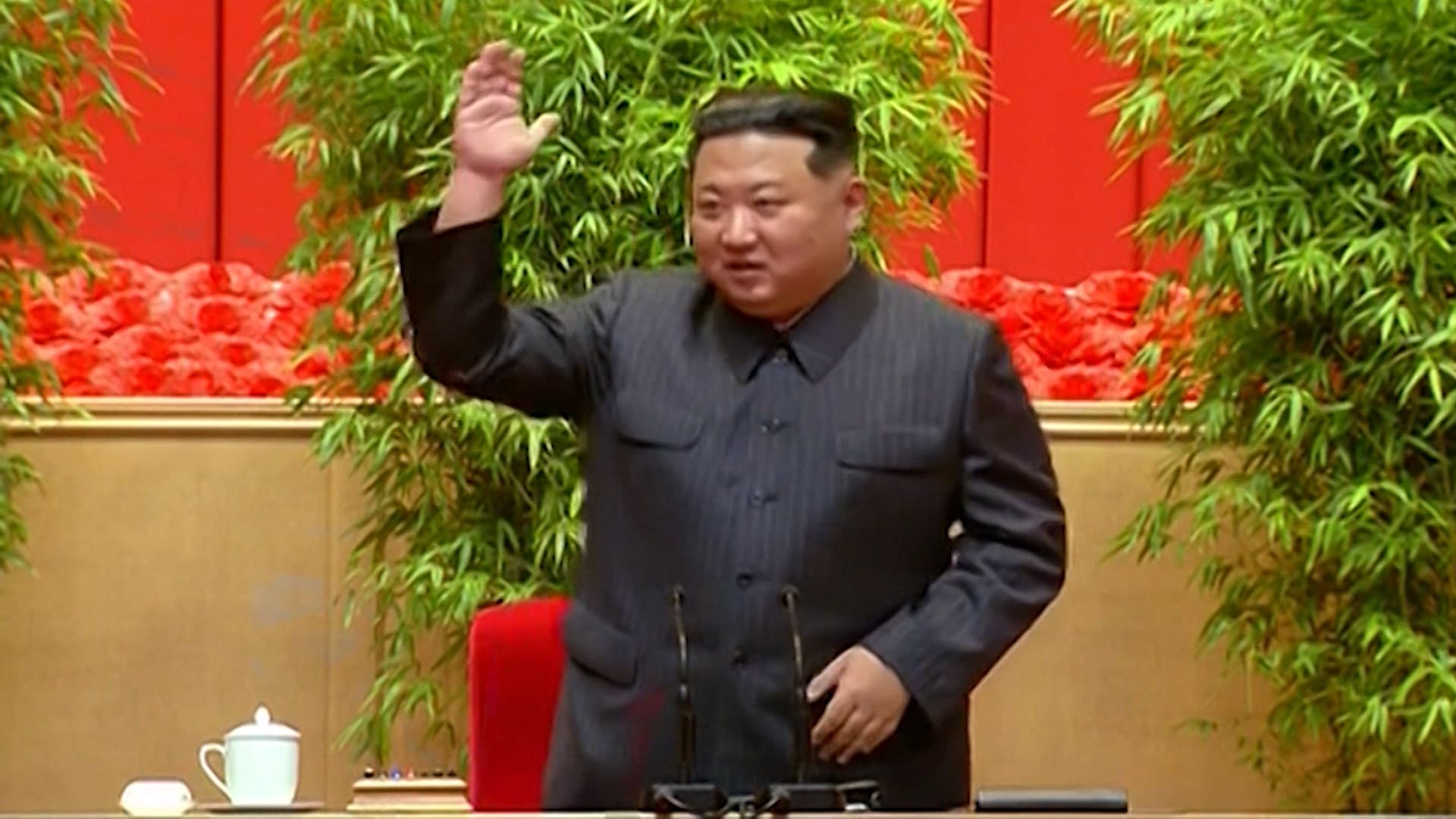 كيم جونغ أون يعلن انتصار كوريا الشمالية على كورونا.. ويهدّد كوريا الجنوبية بانتقام فتّاك