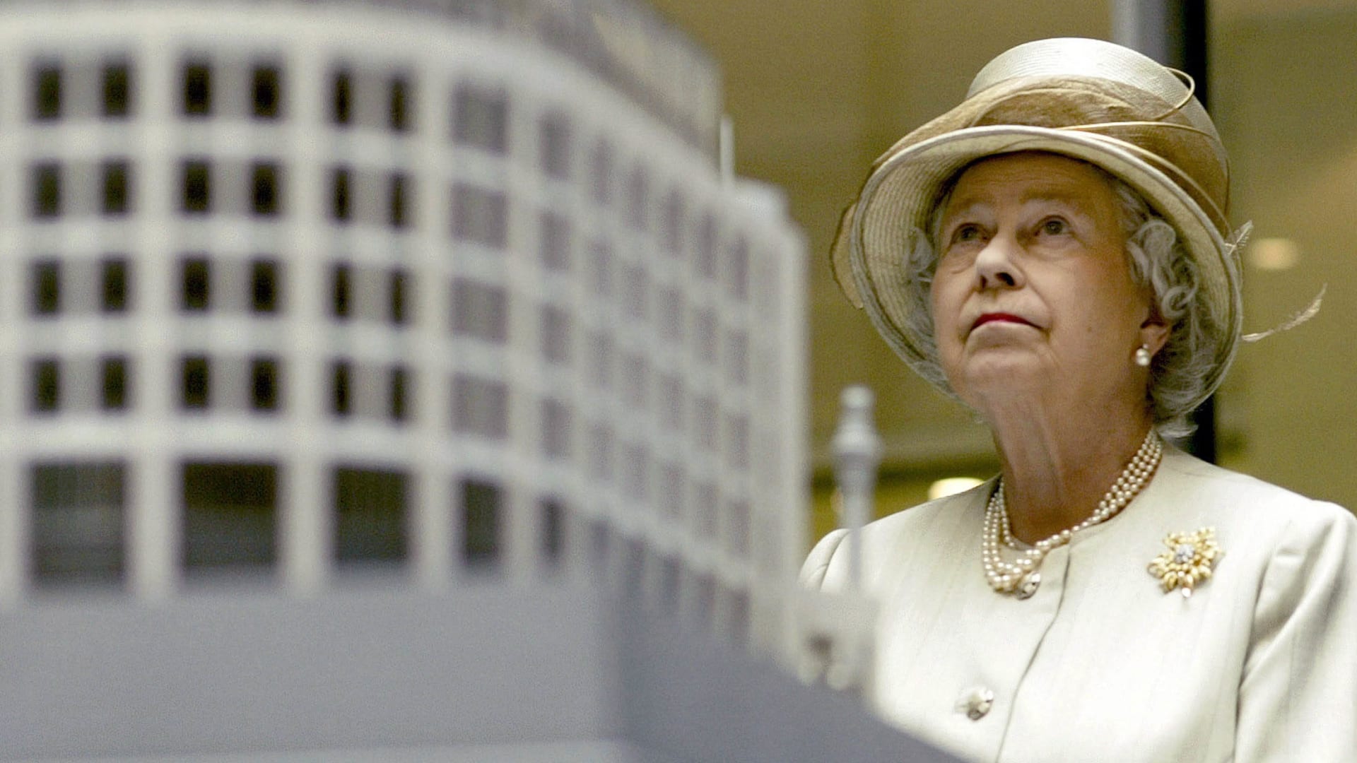 بعد حكمها لـ70 عامًا.. كيف تغيّرت العمارة في عهد الملكة إليزابيث الراحلة؟