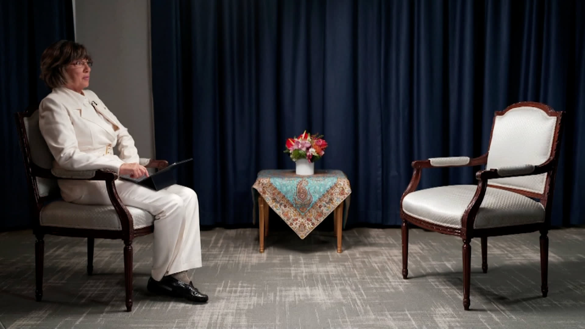 220922083547-amanpour-iranian-president-empty-chair-vpx.jpeg