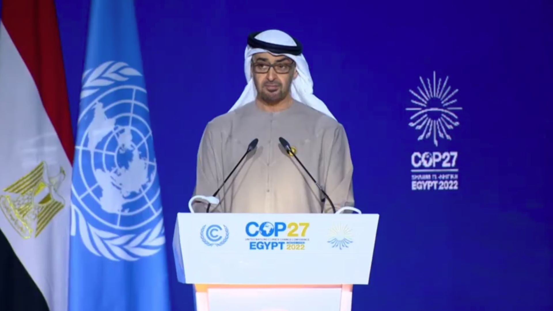 الشيخ محمد بن زايد: سنواصل التركيز على خفض الانبعاثات بقطاع الطاقة
