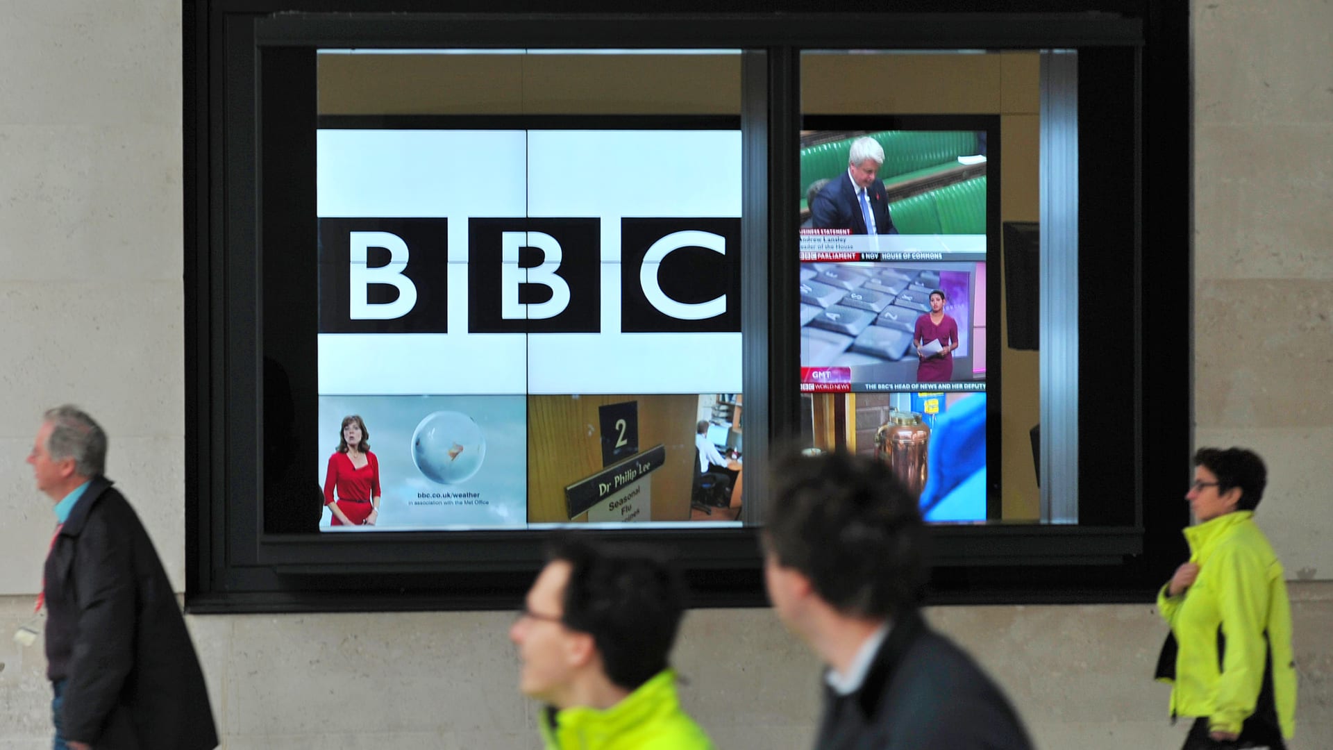 صورة تعبيرية لشاشة عرض داخل مقر BBC 