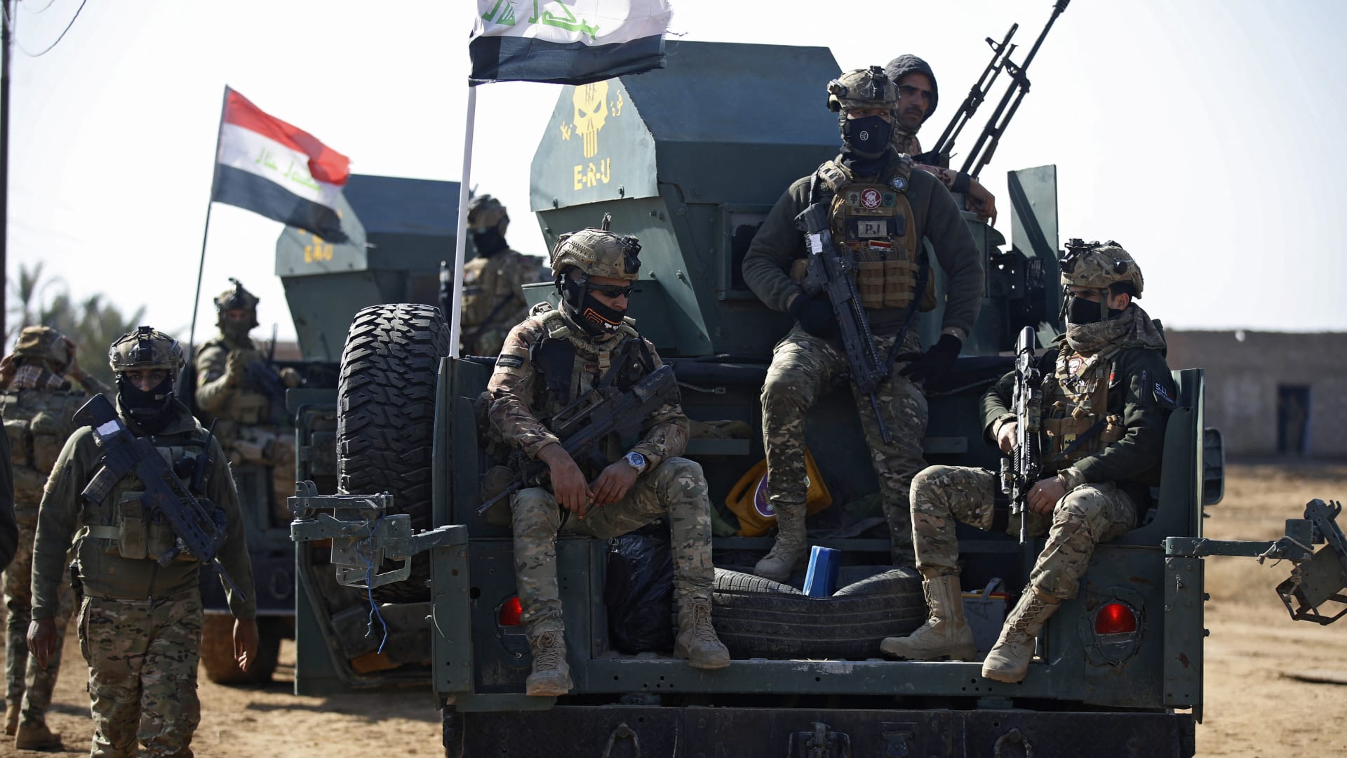  العراق يعلن شن عملية "سيوف الحق" ضد فلول "داعش" في 3 محافظات بعد هجوم دموي