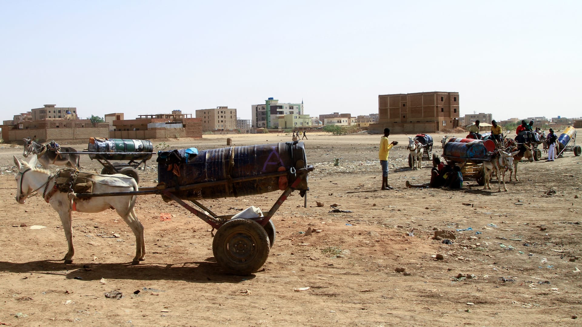 الأمم المتحدة: المدنيون "يفرون بشكل متزايد" من مناطق القتال في السودان