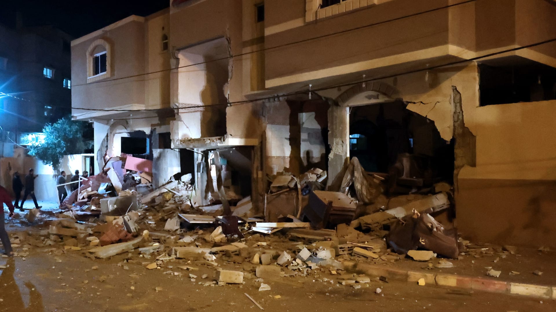 الجهاد الإسلامي يعلن مقتل قيادي بارز في الغارات الإسرائيلية على قطاع غزة