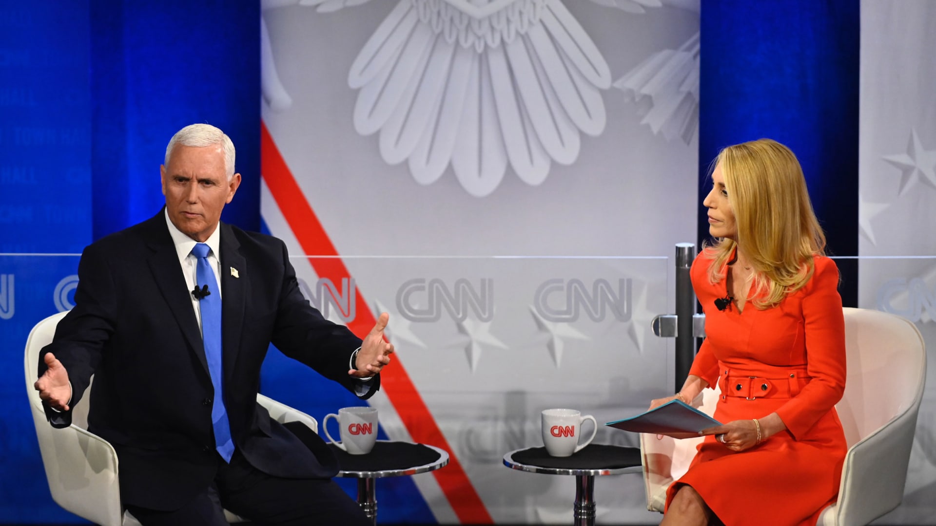 بلقاء CNN.. بنس يبين سبب ترشحه انتخابات الرئاسة 2024