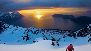 من قمم الجبال إلى البحار.. تجربة سفر فريدة في شمال النرويج