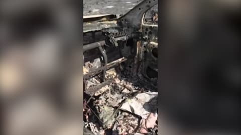 12 شخصًا لقوا حتفهم أثناء الفرار.. سيارات متفحمة تكشف مأساة حرائق الغابات في إسبانيا