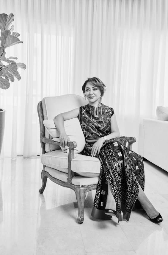 إيمان الأحمد: هذا ما يميز ذوق الملكة رانيا والأميرة رجوة في الموضة 