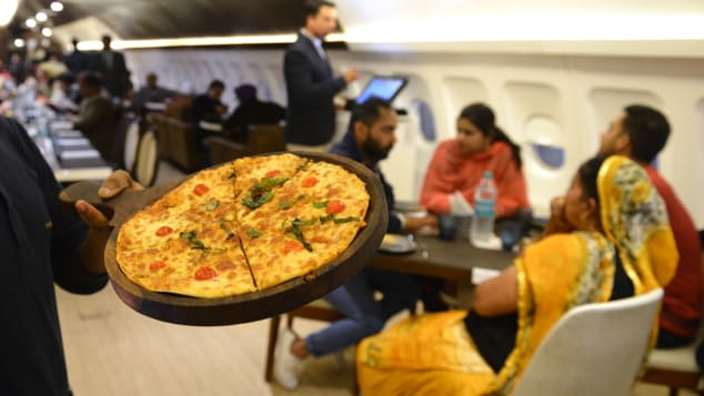 خيانة المشاعل مرساة  من طائرة إلى مطعم.. إليك 8 طائرات تحولت إلى مطاعم - CNN Arabic