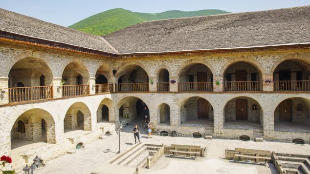 مدينة شاكي الأذربيجانية تنضم إلى قائمة اليونسكو للمواقع التراثية