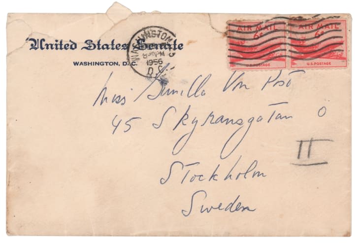  رسائل حب من الرئيس الأمريكي الراحل جون ف. كينيدي إلى عشيقته السويدية