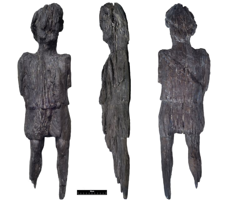 عمره 2000 عام.. اكتشاف تمثال خشبي يعود إلى الحقبة الرومانية 