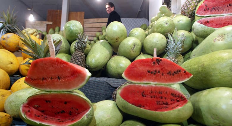 بطيخ إيراني مشبوه يثير هلعا بدول الخليج وضاحي خلفان يحذر من كارثة صحية Cnn Arabic