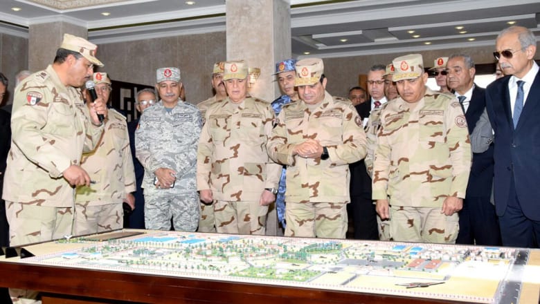 السيسي بالزي العسكري يفتتح مقر قيادة قوات شرق القناة ...