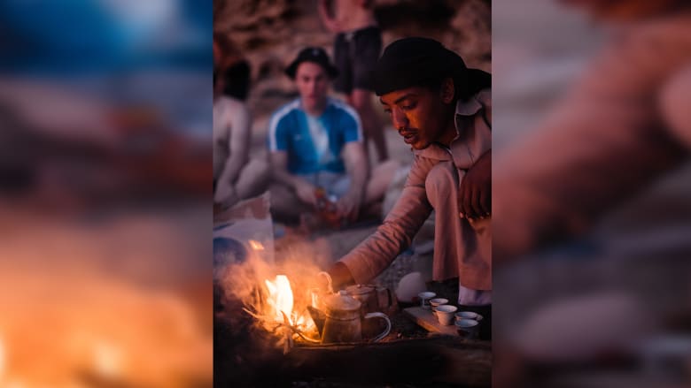 فريق المشي على الجبال يبرز جانباً آخراً لمدينة الجونة.. فما هو؟ فريق المشي على الجبال يبرز جانباً آخراً لمدينة الجونة.. فما هو؟