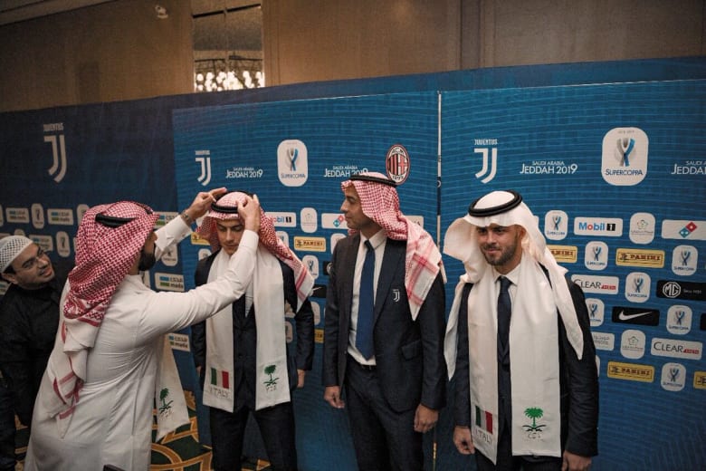 بعيداً عن الأجواء الرياضية.. ما الذي جذب ميلان واليوفنتوس بالسعودية؟ بعيداً عن الأجواء الرياضية.. ما الذي جذب ميلان واليوفنتوس بالسعودية؟