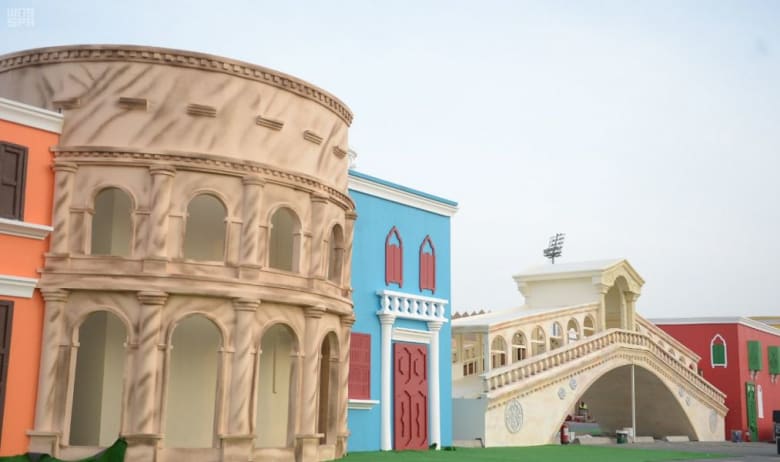 ما مناسبة وجود هذه القرية الإيطالية في السعودية؟ ما مناسبة وجود هذه القرية الإيطالية في السعودية؟