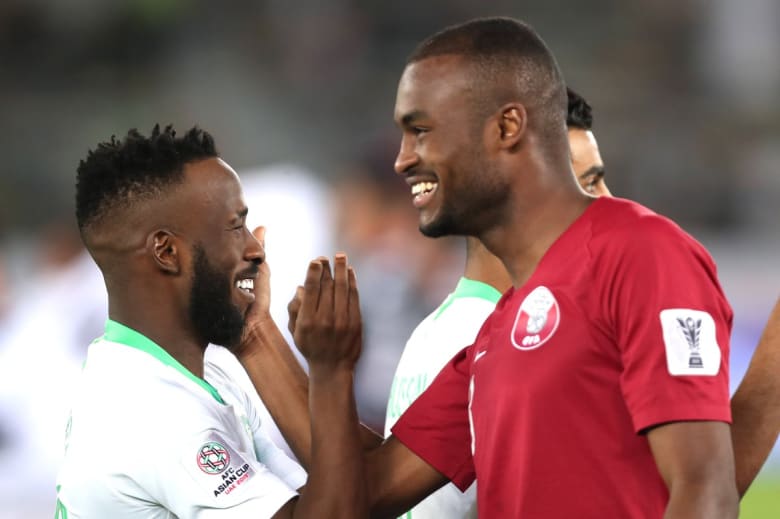 مشاهد من كأس آسيا.. "روح رياضية" بين لاعبي السعودية وقطر وإنذار يقصي لبنان مشاهد من كأس آسيا.. "روح رياضية" بين لاعبي السعودية وقطر وإنذار يقصي لبنان