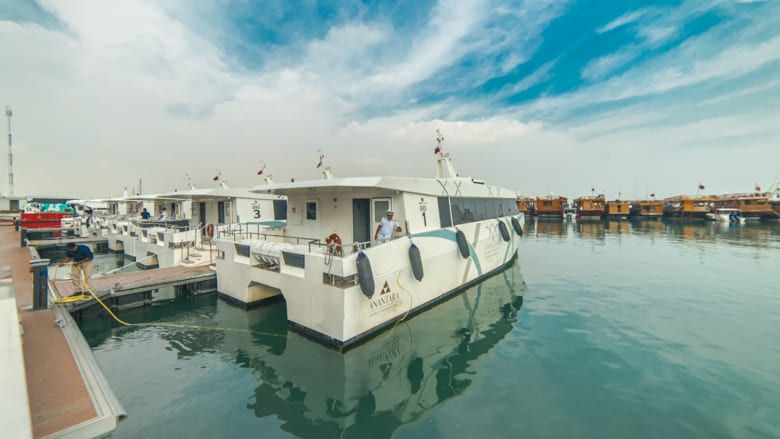 جزيرة الـ"بنانا" في قطر.. جنة هلالية وسط مياه فيروزية جزيرة الـ"بنانا" في قطر.. جنة هلالية وسط مياه فيروزية