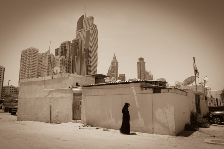 اكتشف الجانب غير المرئي لدبي.. خلال عيون هذا المصور اكتشف الجانب غير المرئي لدبي.. خلال عيون هذا المصور