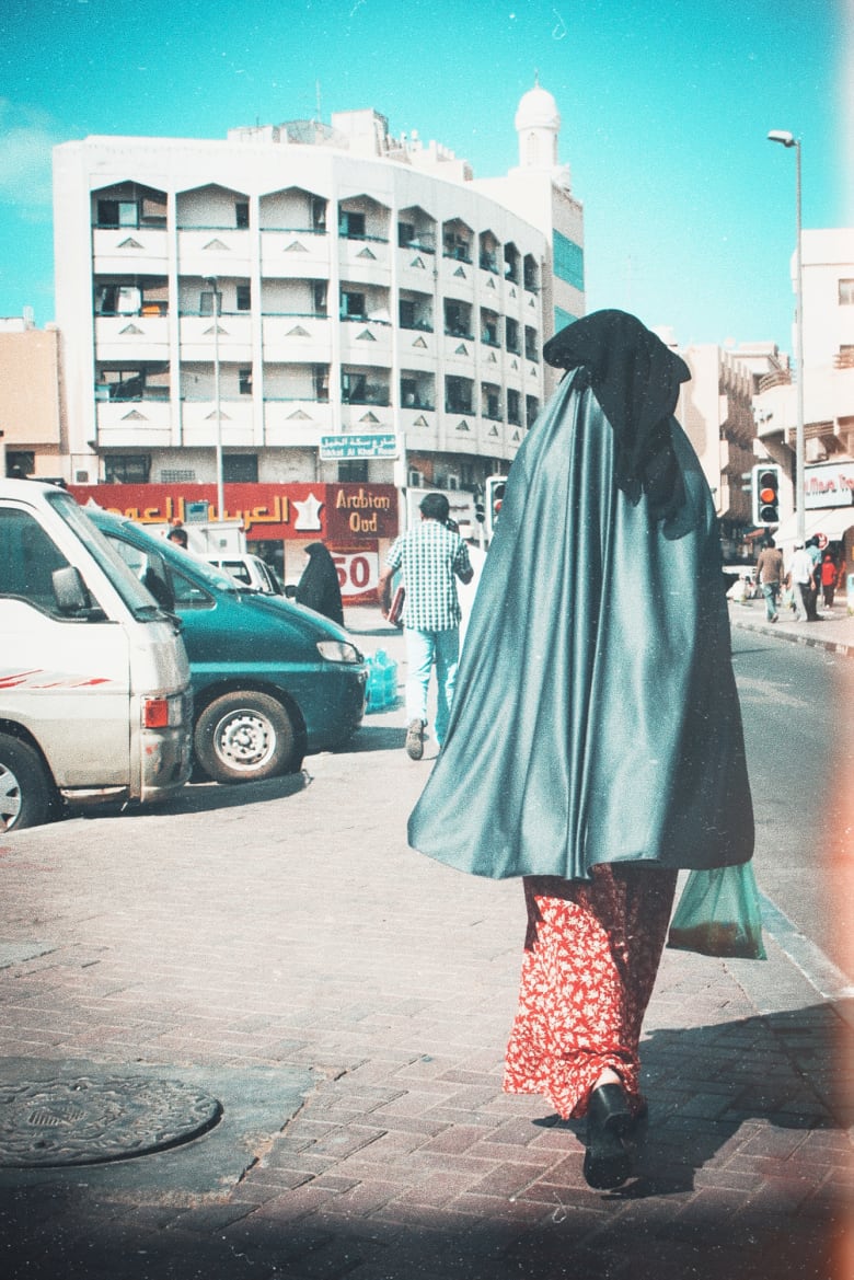 اكتشف الجانب غير المرئي لدبي.. خلال عيون هذا المصور اكتشف الجانب غير المرئي لدبي.. خلال عيون هذا المصور