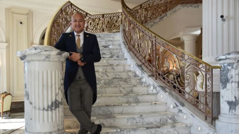 ما هي أغرب طلبات الأثرياء بفنادق مدينة دبي؟ ما هي أغرب طلبات الأثرياء بفنادق مدينة دبي؟