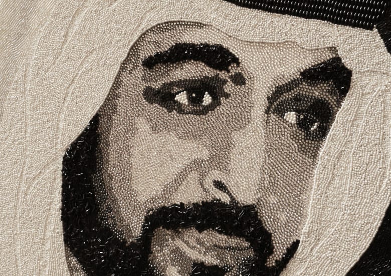 بأكثر من بمليوني بلورة سواروفسكي.. كم تكلف هذه اللوحات الكريستالية لقادة الإمارات؟ بأكثر من بمليوني بلورة سواروفسكي.. كم تكلف هذه اللوحات الكريستالية لقادة الإمارات؟
