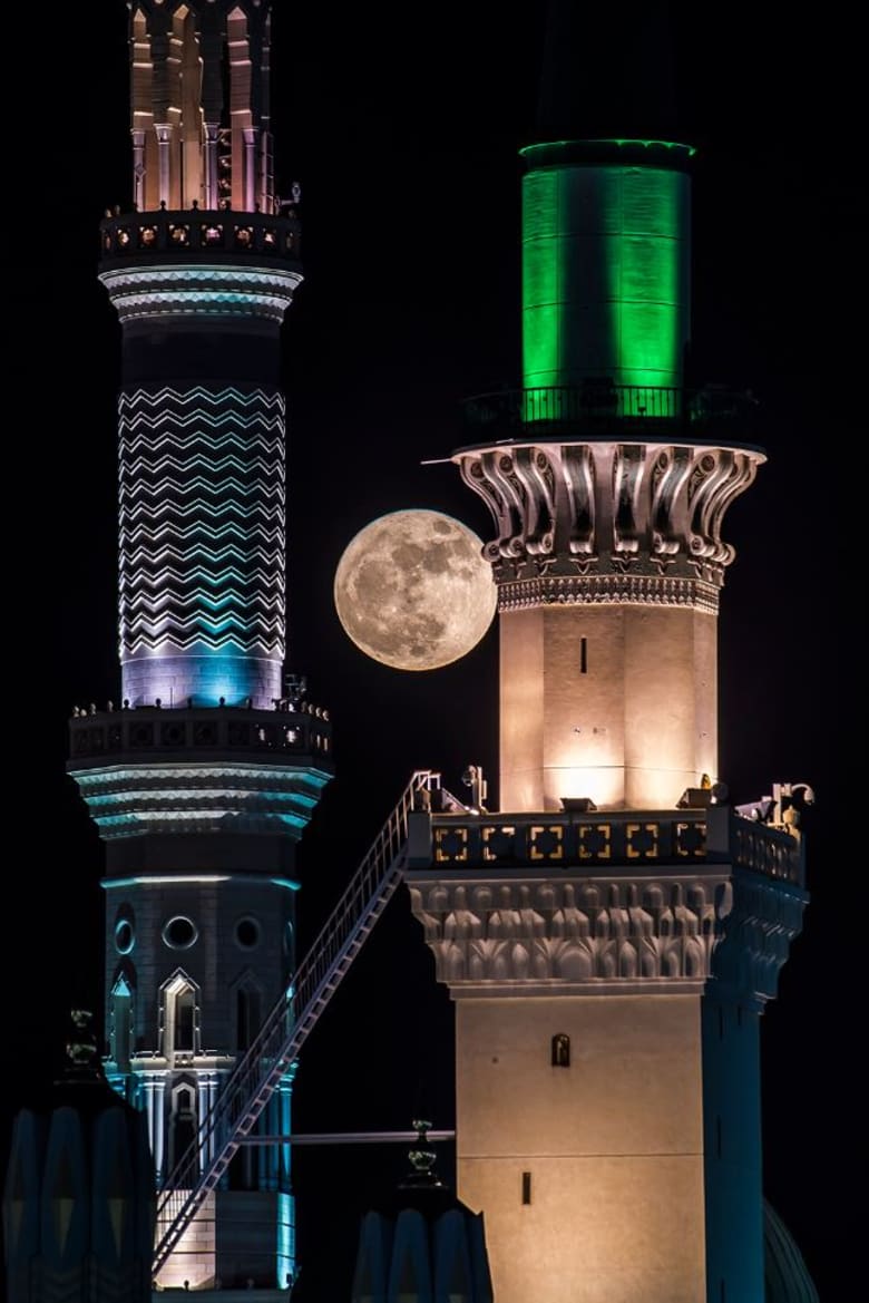 استكشف الجوانب المخفية للمسجد النبوي من عدسة هذا السعودي استكشف الجوانب المخفية للمسجد النبوي من عدسة هذا السعودي
