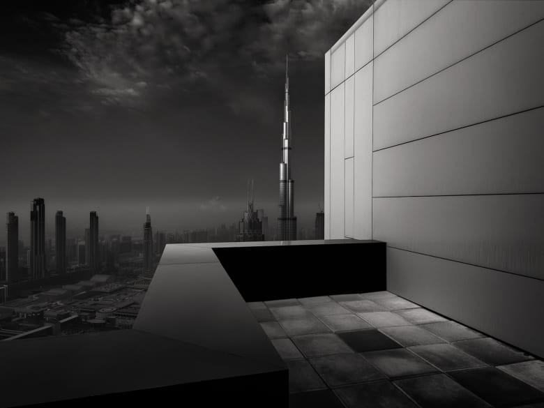 "صلابة واضحة".. صور تبرز عمارة دبي المميزة بالأبيض والأسود "صلابة واضحة".. صور تبرز عمارة دبي المميزة بالأبيض والأسود