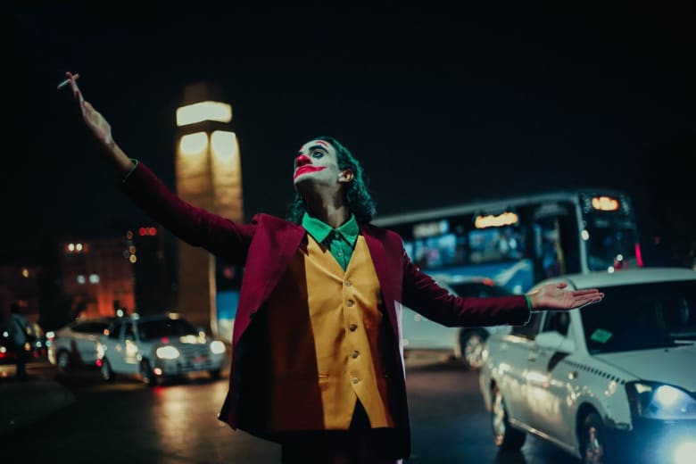 الجوكر في مصر.. ملصقات غرافيكية وصور تجسد تجربة الشخصية الشهيرة بالشوارع المصرية الجوكر في مصر.. ملصقات غرافيكية وصور تجسد تجربة الشخصية الشهيرة بالشوارع المصرية