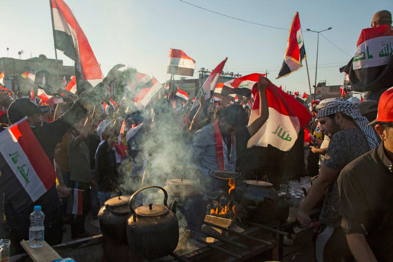 بالصور.. أضخم المظاهرات في بغداد منذ بدء الاحتجاجات بالصور.. أضخم المظاهرات في بغداد منذ بدء الاحتجاجات