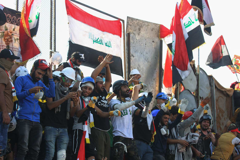 بالصور.. أضخم المظاهرات في بغداد منذ بدء الاحتجاجات بالصور.. أضخم المظاهرات في بغداد منذ بدء الاحتجاجات