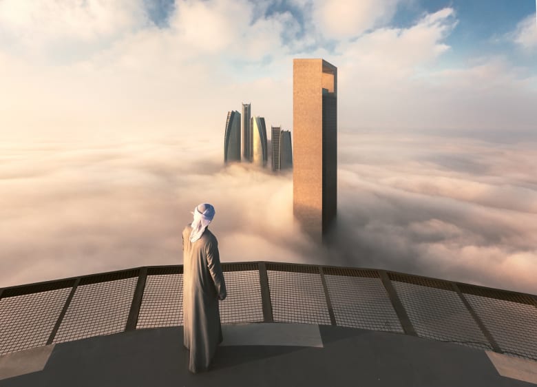 مشهد "نادر" التقطه إماراتي يبين أبوظبي تحت غطاء كثيف من الضباب مشهد "نادر" التقطه إماراتي يبين أبوظبي تحت غطاء كثيف من الضباب