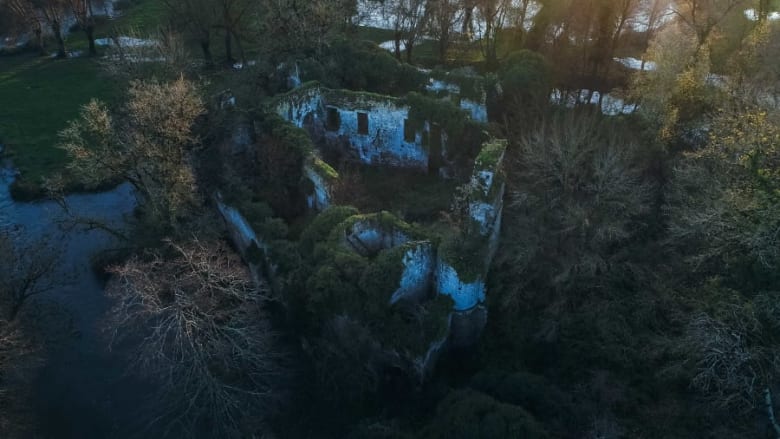 قلعة Château de Vibrac في فرنسا قلعة Château de Vibrac في فرنسا