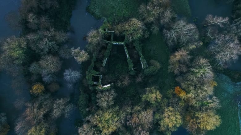 قلعة Château de Vibrac في فرنسا قلعة Château de Vibrac في فرنسا