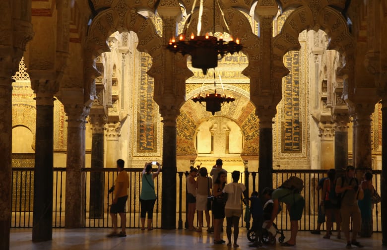 كاتدرائية - جامع قرطبة في إسبانيا كاتدرائية - جامع قرطبة في إسبانيا