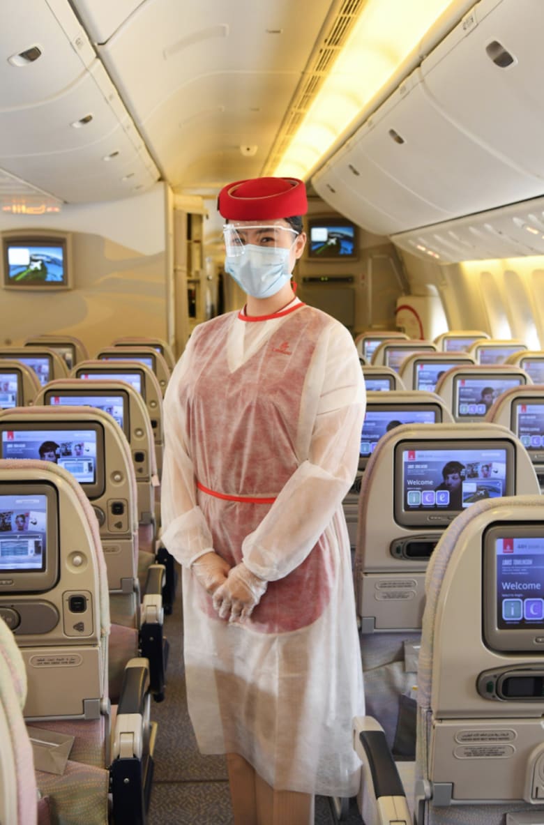 مع استئناف رحلاتها لـ9 وجهات طيران الإمارات تتخذ إجراءات وقائية لسلامة المسافرين وسط تفشي كورونا Cnn Arabic