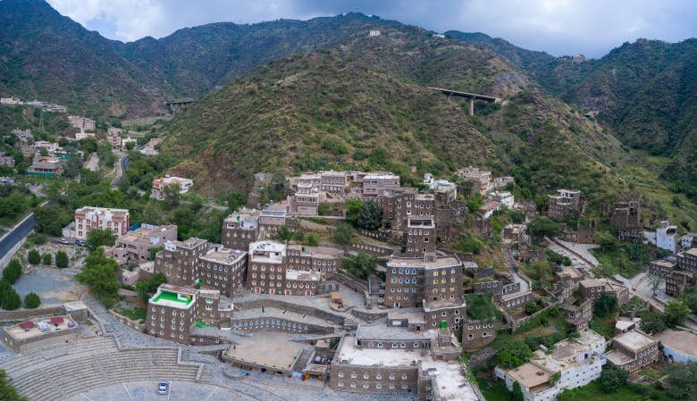 قرية رجال ألمع في السعودية تحفة معمارية وسط الجبال عمرها أكثر من 350 عاما Cnn Arabic