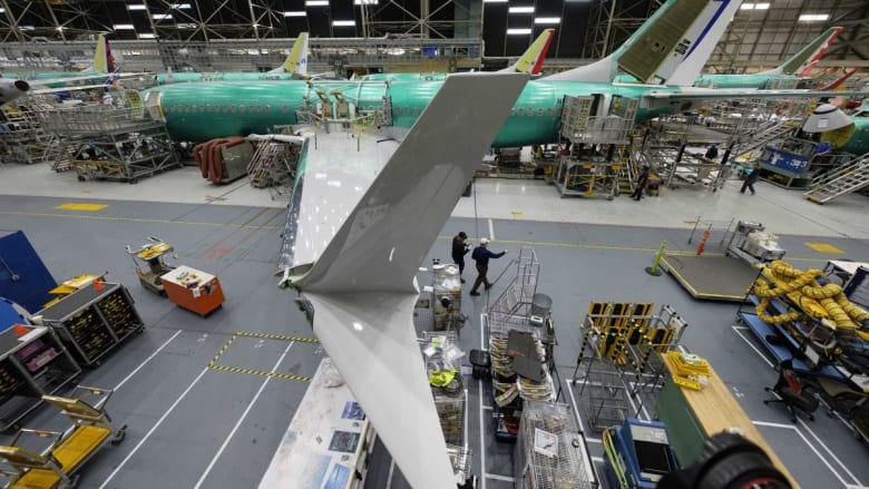طائرة بوينغ "737 ماكس" طائرة بوينغ "737 ماكس"