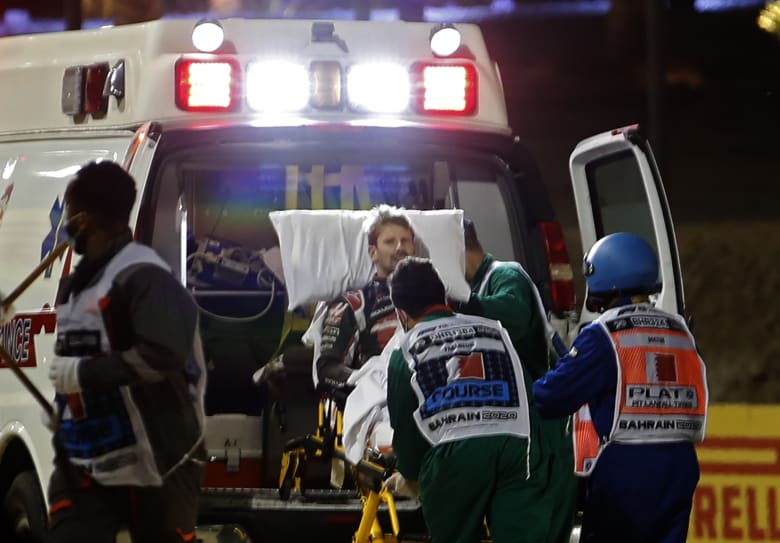 سائق الفورمولا 1 رومان جروجان في حادث مرعب خلال سباق جائزة البحرين الكبرى سائق الفورمولا 1 رومان جروجان في حادث مرعب خلال سباق جائزة البحرين الكبرى