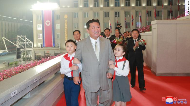  الزعيم الكوري الشمالي كيم جونغ أون 